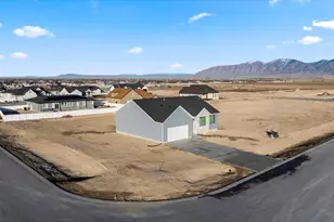 593 E Shelley Ln W, Grantsville, UT 84029 - Photo 27