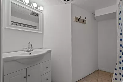 2101 E 6425 S, Holladay, UT 84121 - Photo 29