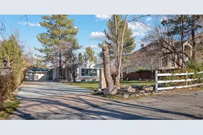 2101 E 6425 S, Holladay, UT 84121 - Photo 35