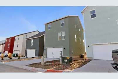 1211 N 1875 W #211, Layton, UT 84041 - Photo 3