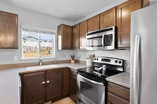 2043 N Belmont Dr, Saratoga Springs, UT 84045 - Photo 5