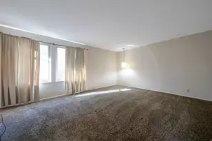 1694 E Cannes Way, Murray, UT 84121 - Photo 9