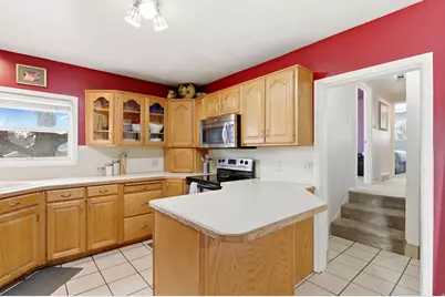 290 W 100 N, Kaysville, UT 84037 - Photo 9