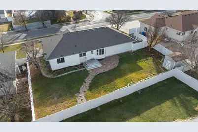 4976 W Wood Spring Dr, West Jordan, UT 84081 - Photo 33