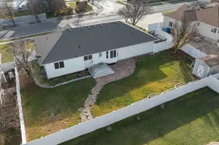 4976 W Wood Spring Dr, West Jordan, UT 84081 - Photo 33