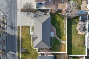 4976 W Wood Spring Dr, West Jordan, UT 84081 - Photo 35