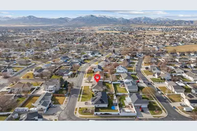 4976 W Wood Spring Dr, West Jordan, UT 84081 - Photo 37