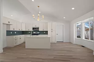 4976 W Wood Spring Dr, West Jordan, UT 84081 - Photo 7