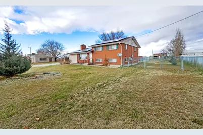 6360 W 5500 S, Hooper, UT 84315 - Photo 3