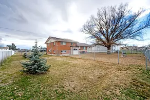 6360 W 5500 S, Hooper, UT 84315 - Photo 9