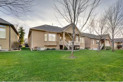 96 Village Square Rd, Centerville, UT 84014 - Photo 7