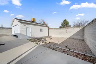 4416 W 5855 S, Taylorsville, UT 84118 - Photo 25