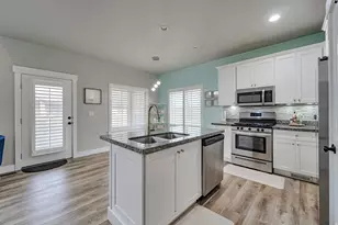 10471 S Sage Vista Way W, South Jordan, UT 84009 - Photo 3