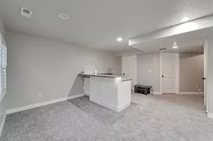 10471 S Sage Vista Way W, South Jordan, UT 84009 - Photo 9