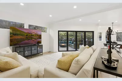 35 E Lone Hollow Dr, Sandy, UT 84092 - Photo 15