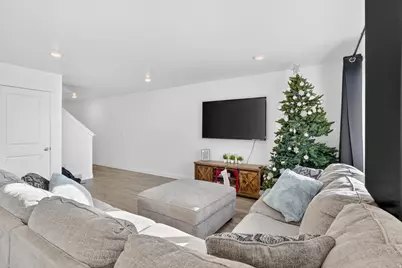 1760 E Fall St N, Eagle Mountain, UT 84005 - Photo 7