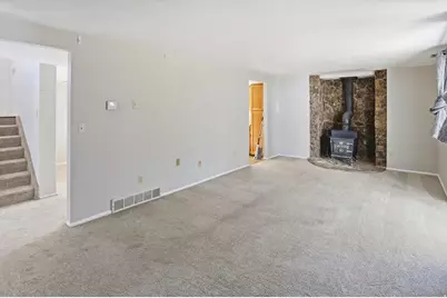 4647 S 3900 W, Roy, UT 84067 - Photo 5