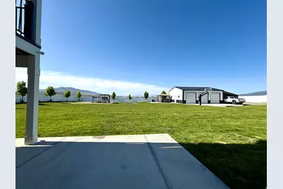 1384 E Abigail Ln, Eagle Mountain, UT 84005 - Photo 35