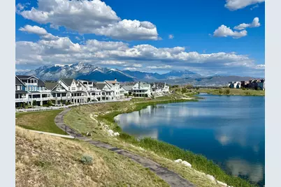 11048 S Paddle Board Way #3-332, South Jordan, UT 84009 - Photo 3