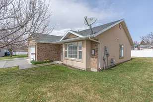 275 W 260 N, Hyde Park, UT 84318 - Photo 27