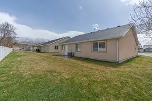 275 W 260 N, Hyde Park, UT 84318 - Photo 29