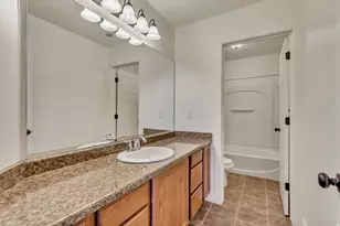 4095 E Oakland Hills Dr N, Eagle Mountain, UT 84005 - Photo 25