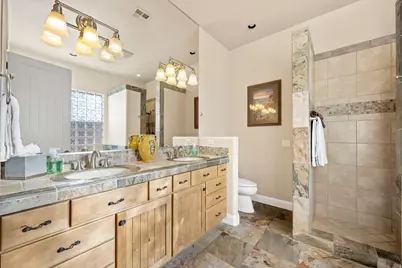 2590 Pioneer Pkwy #3, Santa Clara, UT 84765 - Photo 15