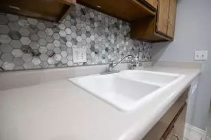 323 S Peach Ln, Bountiful, UT 84010 - Photo 11