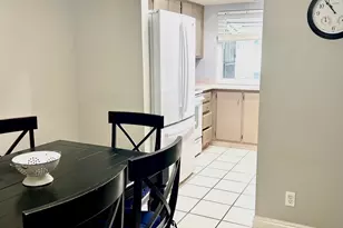 323 S Peach Ln, Bountiful, UT 84010 - Photo 5