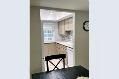 323 S Peach Ln, Bountiful, UT 84010 - Photo 7
