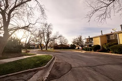 323 S Peach Ln, Bountiful, UT 84010 - Photo 29