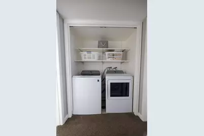 323 S Peach Ln, Bountiful, UT 84010 - Photo 23