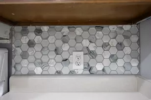 323 S Peach Ln, Bountiful, UT 84010 - Photo 7