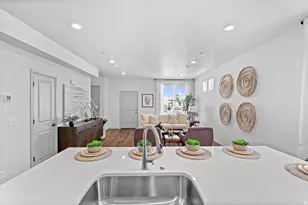 38 N Riverside Dr, Saratoga Springs, UT 84045 - Photo 17