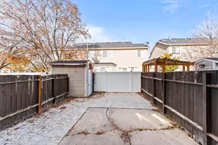 857 E 575 N, Layton, UT 84041 - Photo 23