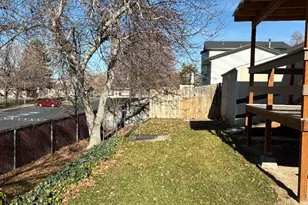 10642 S 1090 E, Sandy, UT 84094 - Photo 3