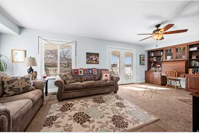 2671 S Edgehill Dr E, Bountiful, UT 84010 - Photo 9