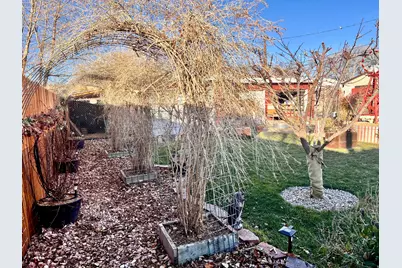 645 E 700 N, Price, UT 84501 - Photo 9