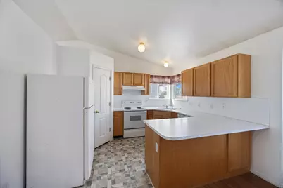 5502 W Starflower Way S, West Jordan, UT 84081 - Photo 11