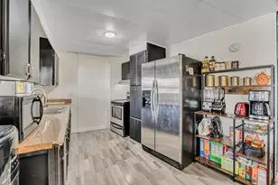 286 N Lionel St W, North Salt Lake, UT 84054 - Photo 3