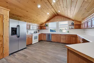 2250 E Paunsaugunt Clfs Dr, Hatch, UT 84735 - Photo 55