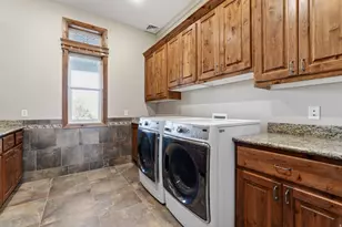 2250 E Paunsaugunt Clfs Dr, Hatch, UT 84735 - Photo 25
