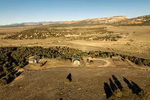 2250 E Paunsaugunt Clfs Dr, Hatch, UT 84735 - Photo 9