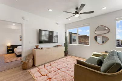 226 N Cliff Side Dr #L301, Hurricane, UT 84737 - Photo 3