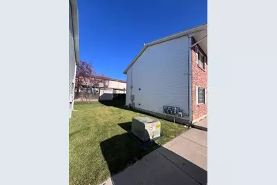 556 N Fairfield Rd #A-4, Layton, UT 84041 - Photo 17