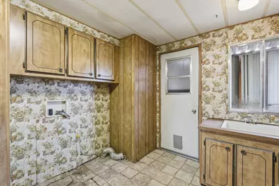 250 N 200 W, Roosevelt, UT 84066 - Photo 19
