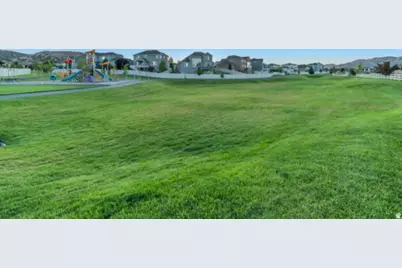 7523 N Evans Ranch Dr E, Eagle Mountain, UT 84005 - Photo 35