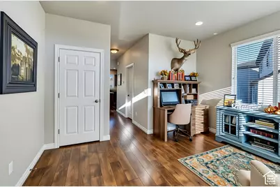 7523 N Evans Ranch Dr E, Eagle Mountain, UT 84005 - Photo 9