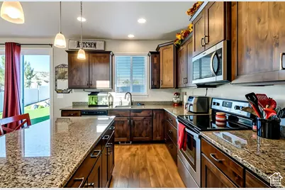 7523 N Evans Ranch Dr E, Eagle Mountain, UT 84005 - Photo 7