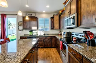 7523 N Evans Ranch Dr E, Eagle Mountain, UT 84005 - Photo 7